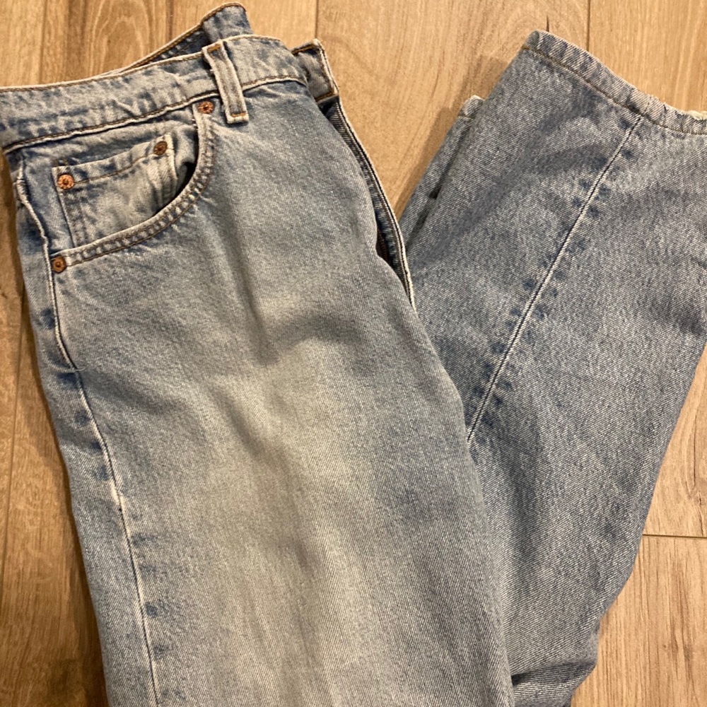 Levi’s Straight Leg Light Wash Jeans